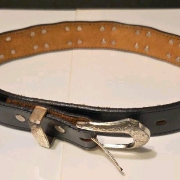 Vintage Western Leather Belt Ladies 32 Silver Buckle USA Made - Picture 8 of 10